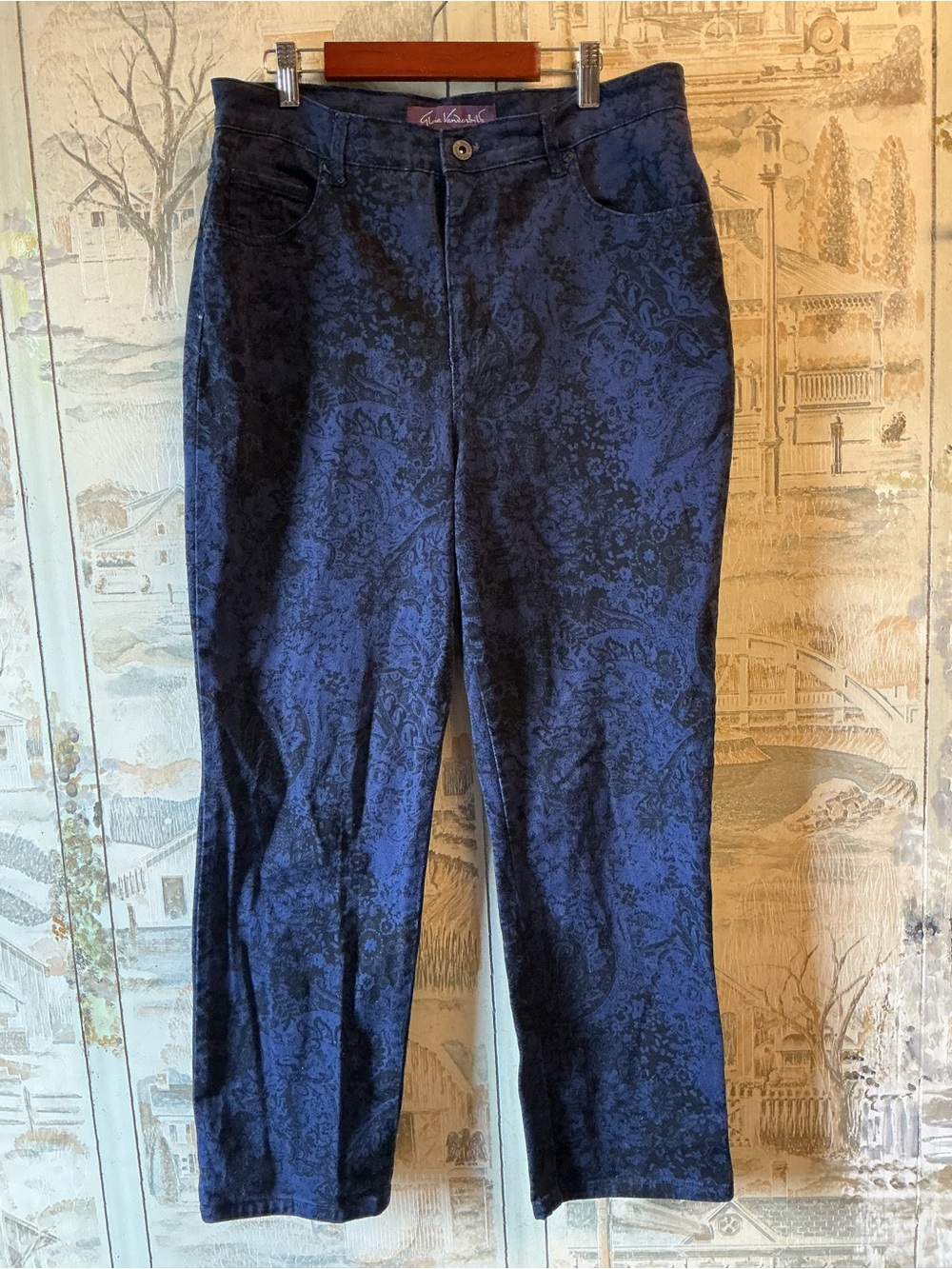 Stylish Navy Paisley Women's Pants-Gloria Vanderbilt